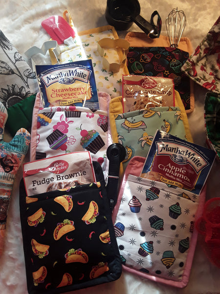 Apron potholder utensils Baking Set