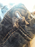button/ buttonhole repair