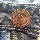 button/ buttonhole repair